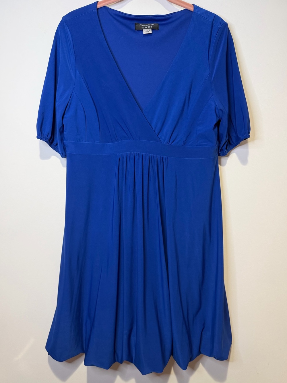 essentials by abs dress size large